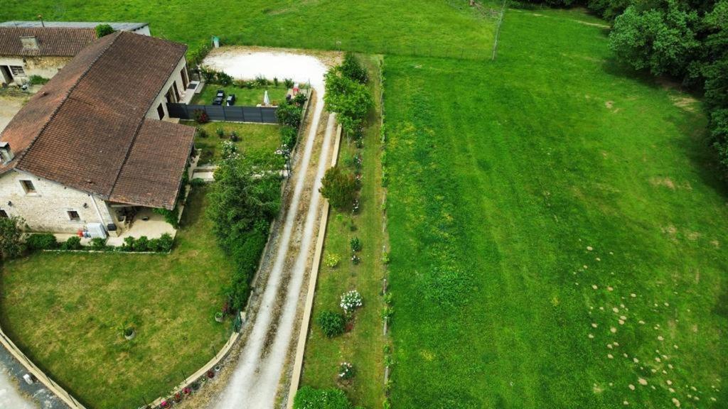 Eglise-Neuve-de-VergtChez Lucia A 15Min De Perigueux A 6Km Autoroute A89公寓 外观 照片