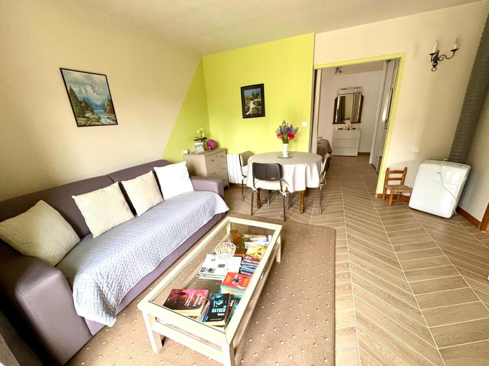 Eglise-Neuve-de-VergtChez Lucia A 15Min De Perigueux A 6Km Autoroute A89公寓 外观 照片